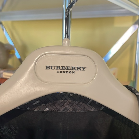 Gorgeous, black and gray silk checked Burberry wrap dress size 12 - Picture 3 of 9